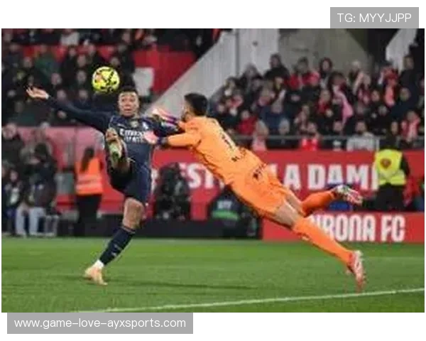 维尼修斯弧顶爆射皇马锁定胜果